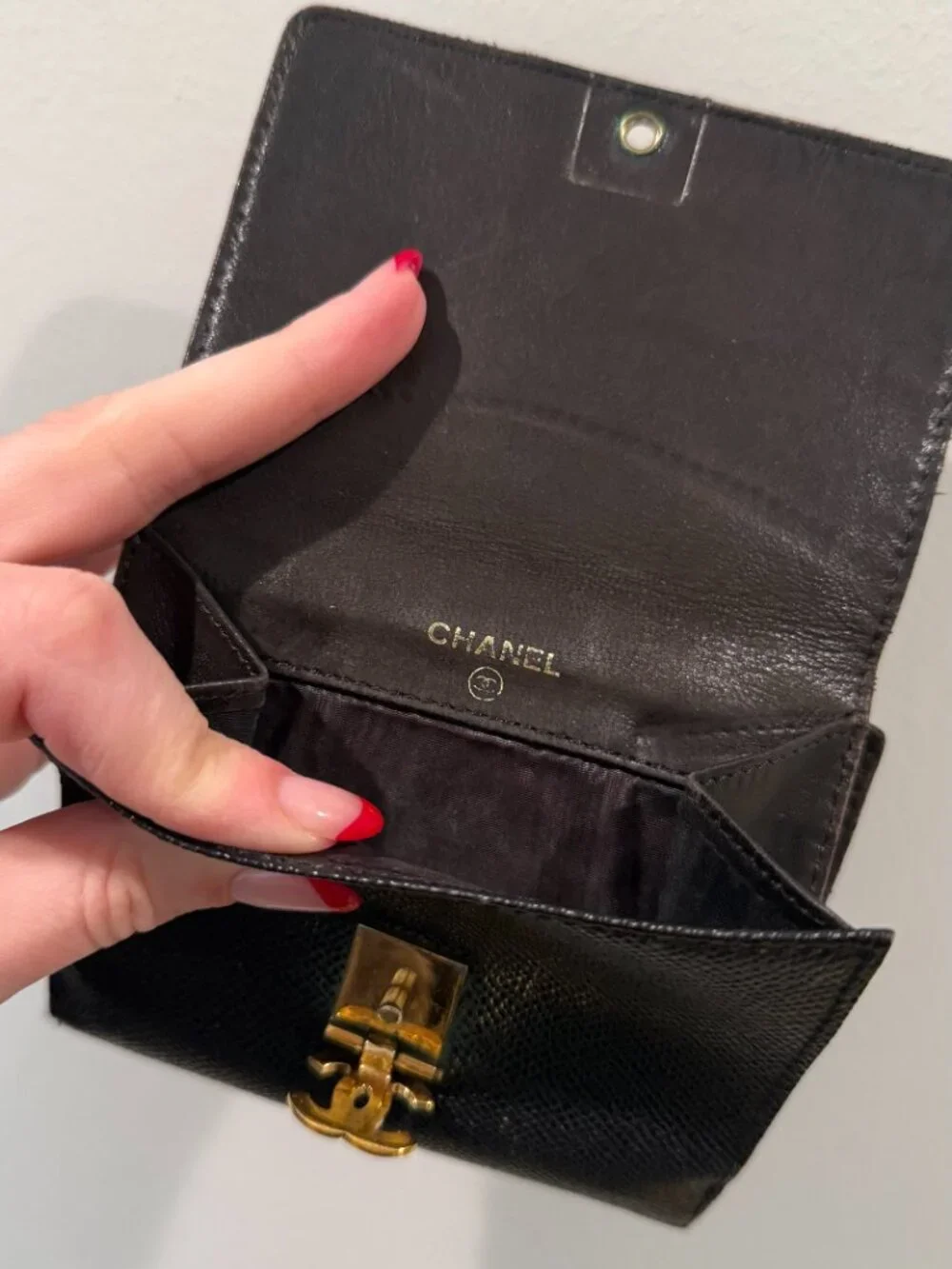 Vintage Chanel Black Caviar Leather CC Logo Compact Wallet Made in Italy - Picture 6 of 6